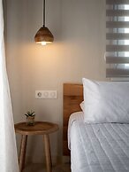 Apollo Apartments