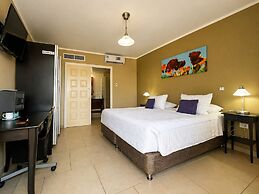 Eden Beach Resort