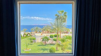 Club Reef Resort & Spa