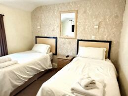 Deincourt Hotel