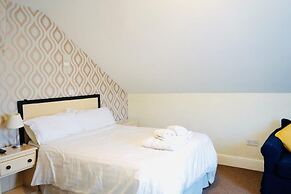 Deincourt Hotel