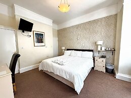 Deincourt Hotel