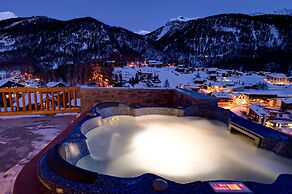 Luxury Chalets & Apartments by MX Zermatt