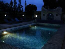 Villa Daba