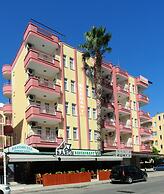 Elegant Baronessa Apart Hotel