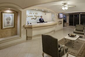 Hotel & Suites Quinta Magna