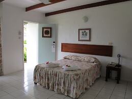 Madang Lodge Hotel