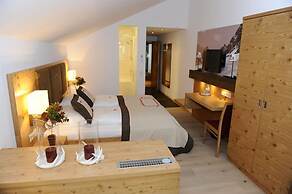 Goldener Adler Wattens