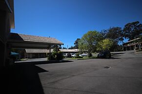 Molly Morgan Motor Inn