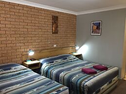 Three Ways Motel