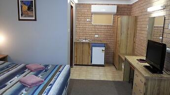 Three Ways Motel