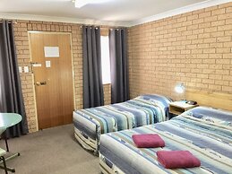 Three Ways Motel