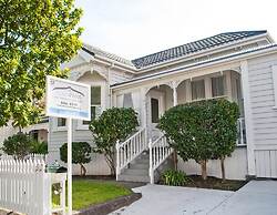Eden Park Motel