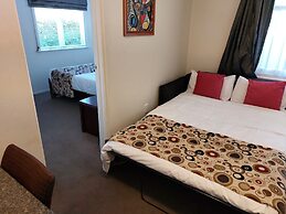 Eden Park Motel