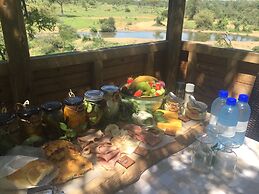 Pondoro Game Lodge  - Open to Kruger Park