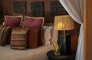 Pondoro Game Lodge  - Open to Kruger Park