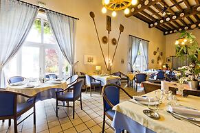 Auberge Du Moulin Marin