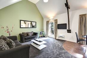 Chapel Apartments