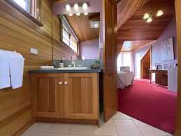 Hanlon Guest House