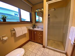 Hanlon Guest House
