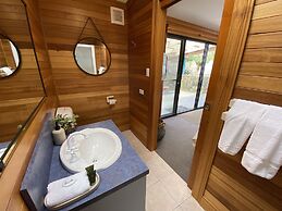 Hanlon Guest House