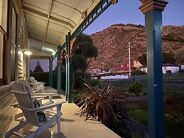 Hanlon Guest House