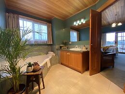 Hanlon Guest House