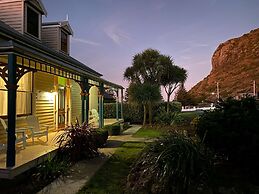 Hanlon Guest House