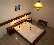 Levante Beach Hotel