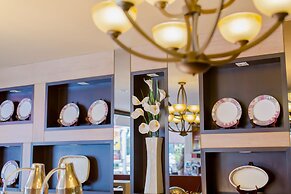 Aspery Hotel