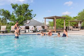 Morena Resort