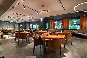 Home Hotel
