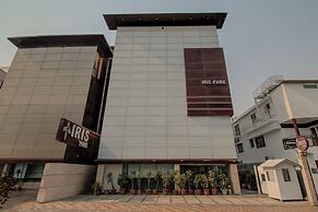 Iris Park Hotel