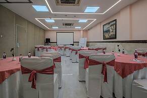 Iris Park Hotel