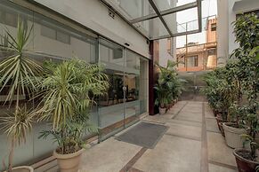 Iris Park Hotel