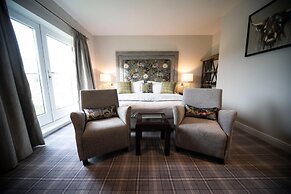 Peak Edge Hotel