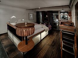 Backstage Boutique SPA Hotel