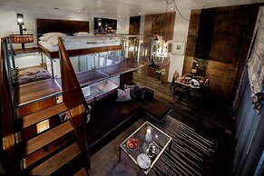 Backstage Boutique SPA Hotel