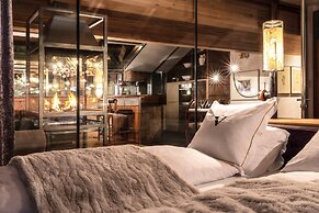 Backstage Boutique SPA Hotel
