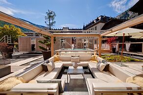Backstage Boutique SPA Hotel