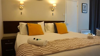 OYO Oban Hotel