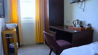 OYO Oban Hotel