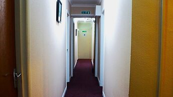 OYO Oban Hotel