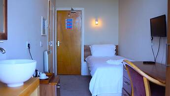 OYO Oban Hotel