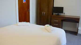OYO Oban Hotel