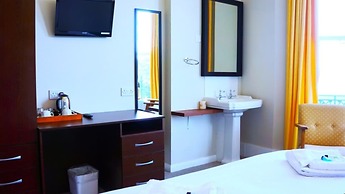 OYO Oban Hotel