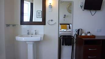 OYO Oban Hotel