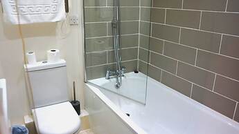 OYO Oban Hotel