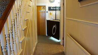 OYO Oban Hotel
