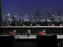 SO/ Bangkok